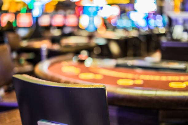 Table layout and payout zones Sic Bo table layout and bet zones